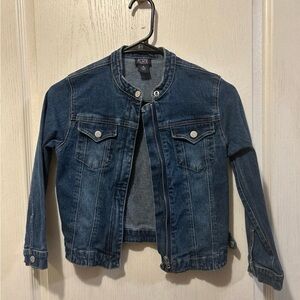 Girl’s Denim Jackets w/ Band Collar & Zip Front Closure Size: 7/8
